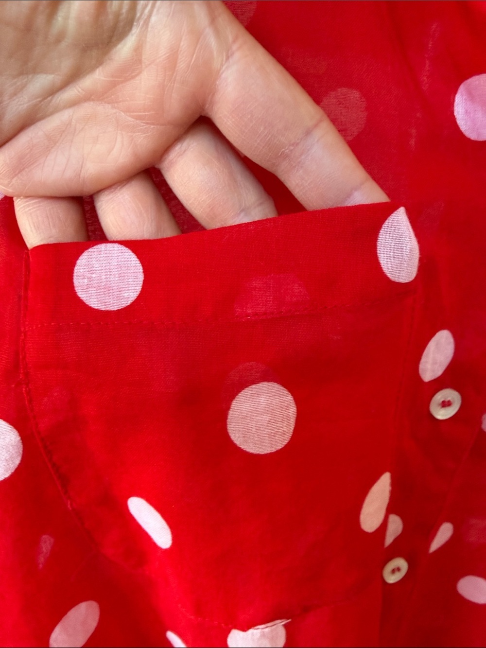 Liz Claiborne Red and White Polka Dot Button-Down Cotton Blouse sz S petite - Picture 3 of 6